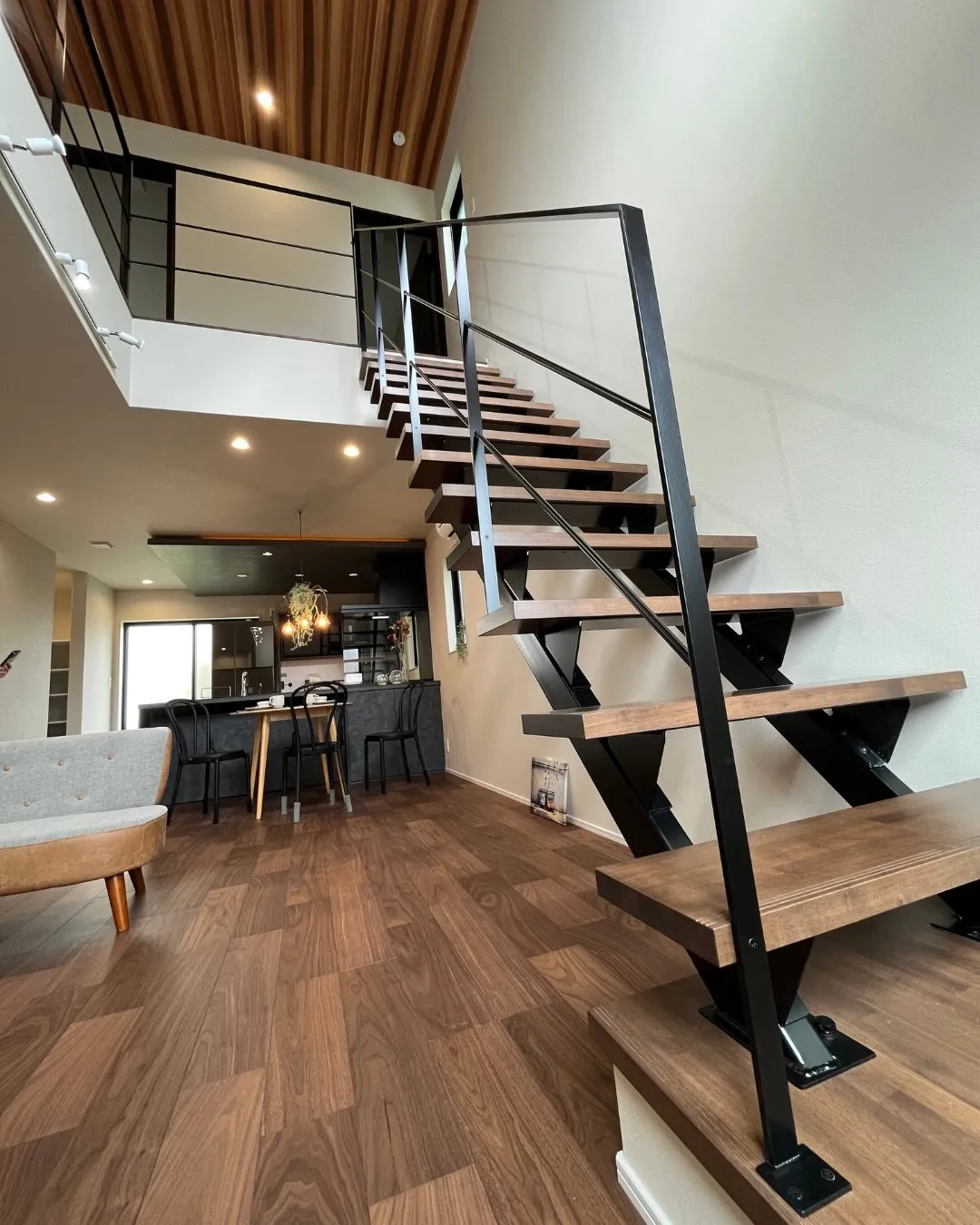 【開放感あふれる住まい】