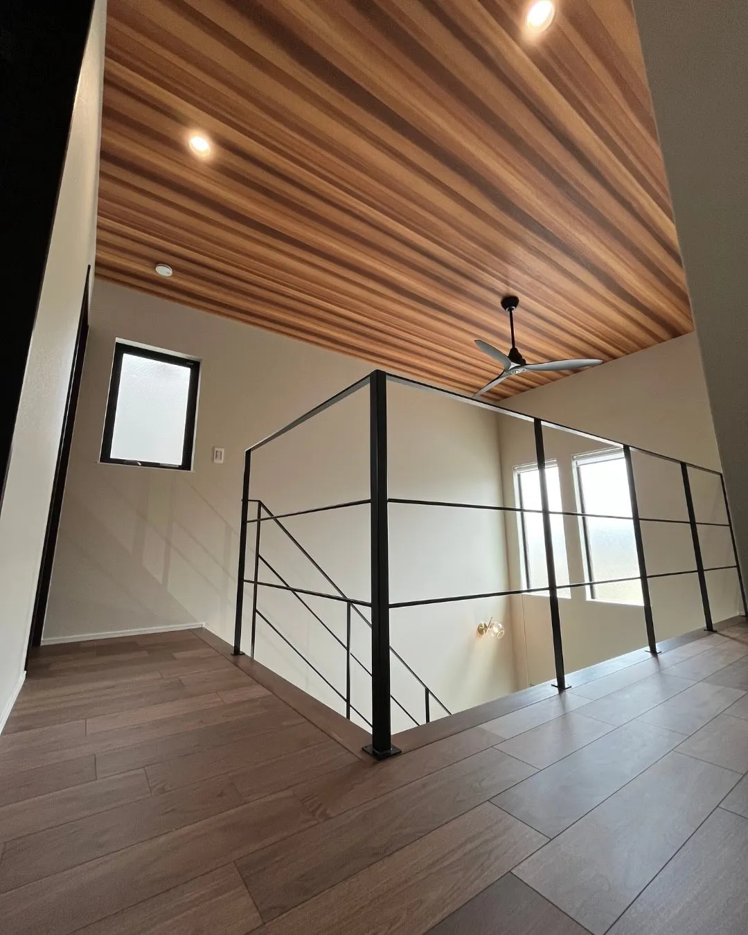 【開放感あふれる住まい】